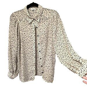 Women's Pleione Patterned Silky Button Down Cream and Black Printed Blouse Sz M